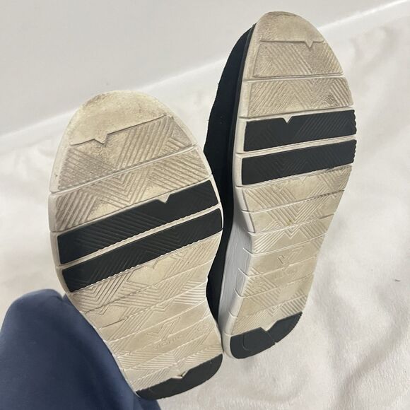 Vionic Women's Taylor Sneaker Size 9.5 Black Suede Lace Up Walking Shoe Comfy - Picture 5 of 9